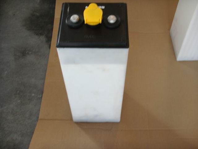 Forklift battery.jpg